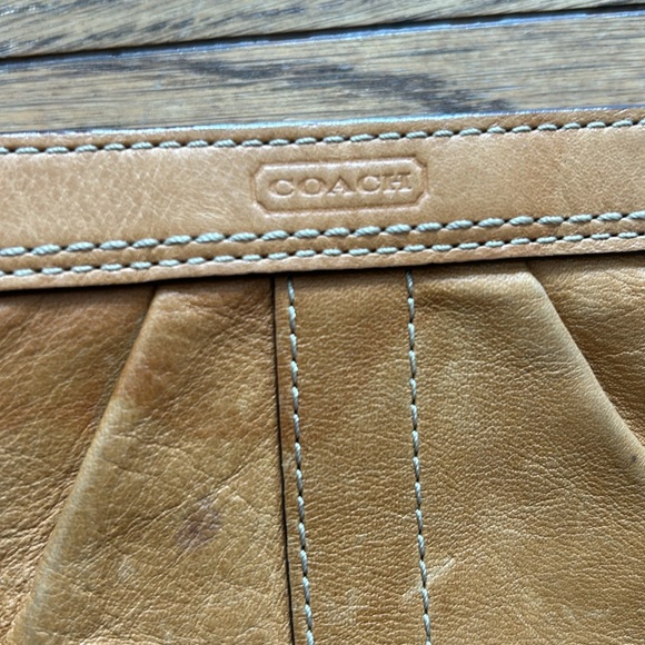 Coach tan wristlet - Picture 2 of 8